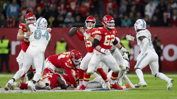 Kansas City Chiefs quarterback Patrick Mahomes throws a pass in a game vs. the Miami Dolphins.